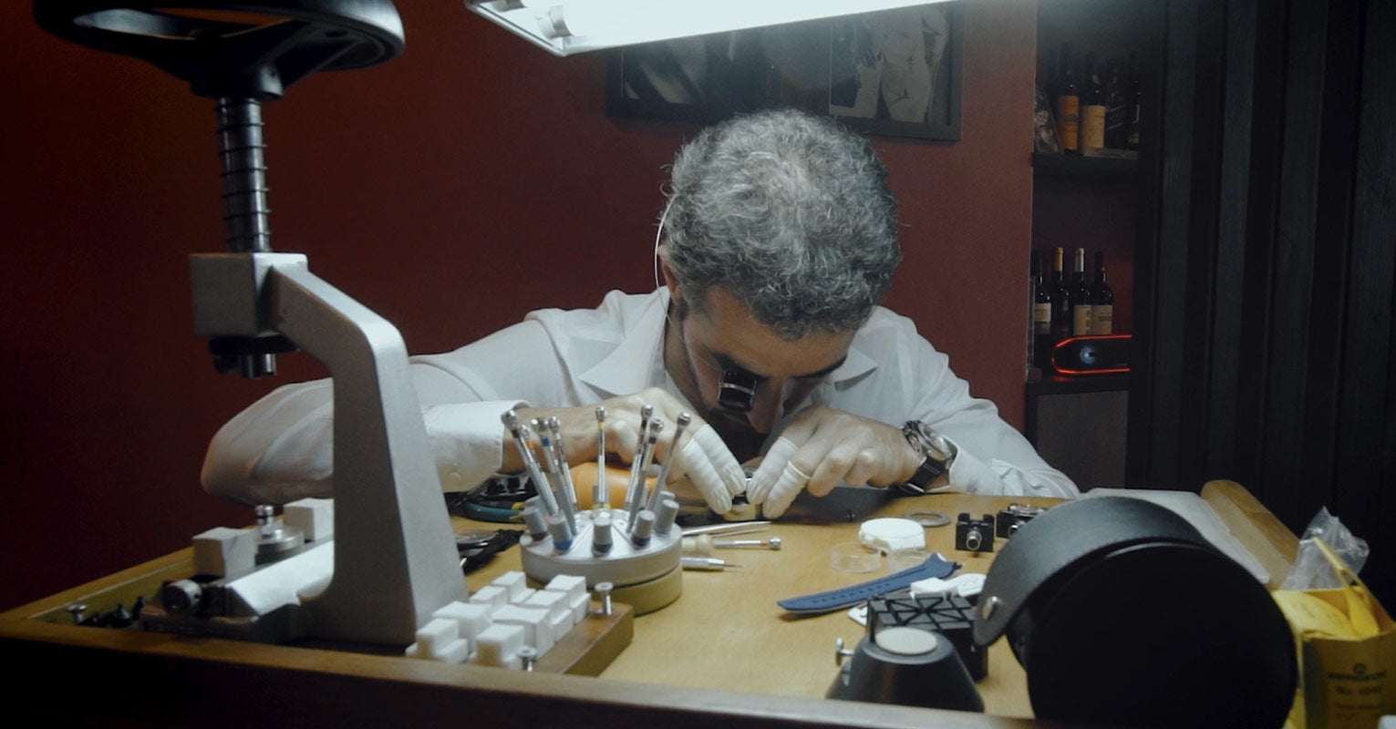 DWISS founder and desginer Rafael Simoes Miranda working on the watchmaking bench for the world's first watch design clue